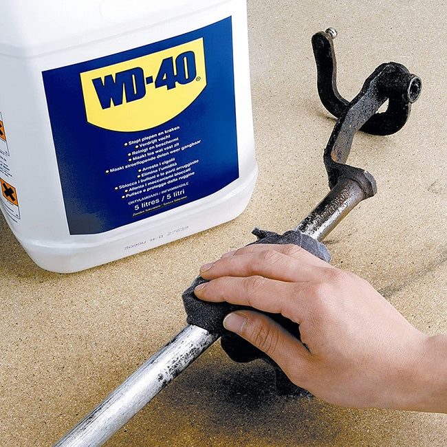 WD40 MultiUse Λιπαντικό Πολλαπλών Χρήσεων 5Ltr και Ψεκαστήρας