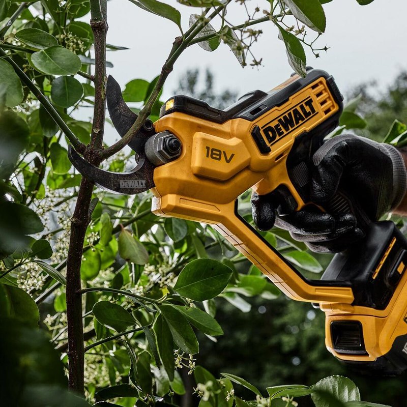 DeWalt DCMPP568P1-QW Brushless Ψαλίδα Κλαδέματος (Κλαδευτήρι) Μπαταρίας 18V Li-Ion Με Μπαταρία 5.0Ah