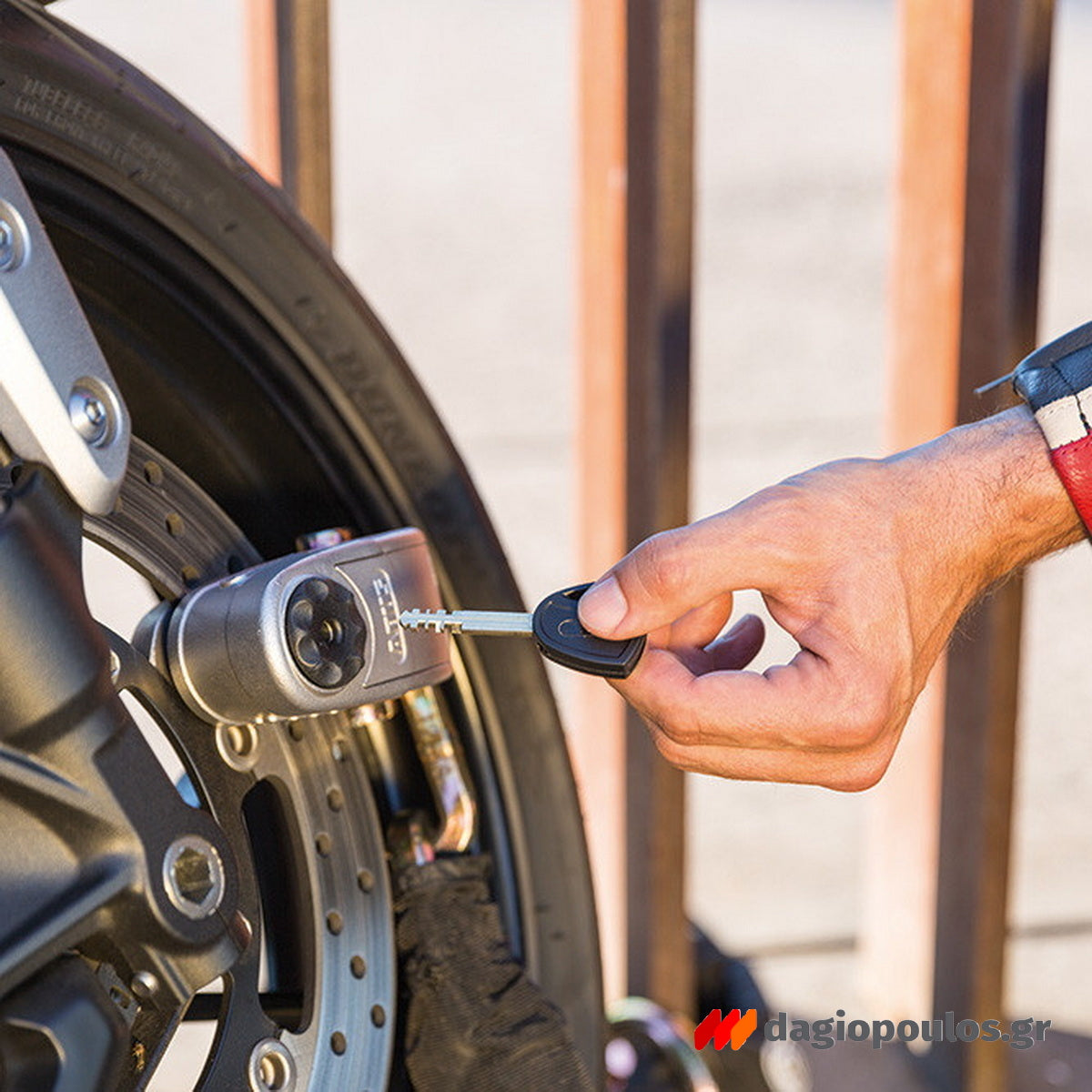 Abus 8008 GRANIT™ Detecto XPlus™ 2.0 Κλειδαριά Μοτοσυκλέτας Δισκόφρενου Με Συναγερμό