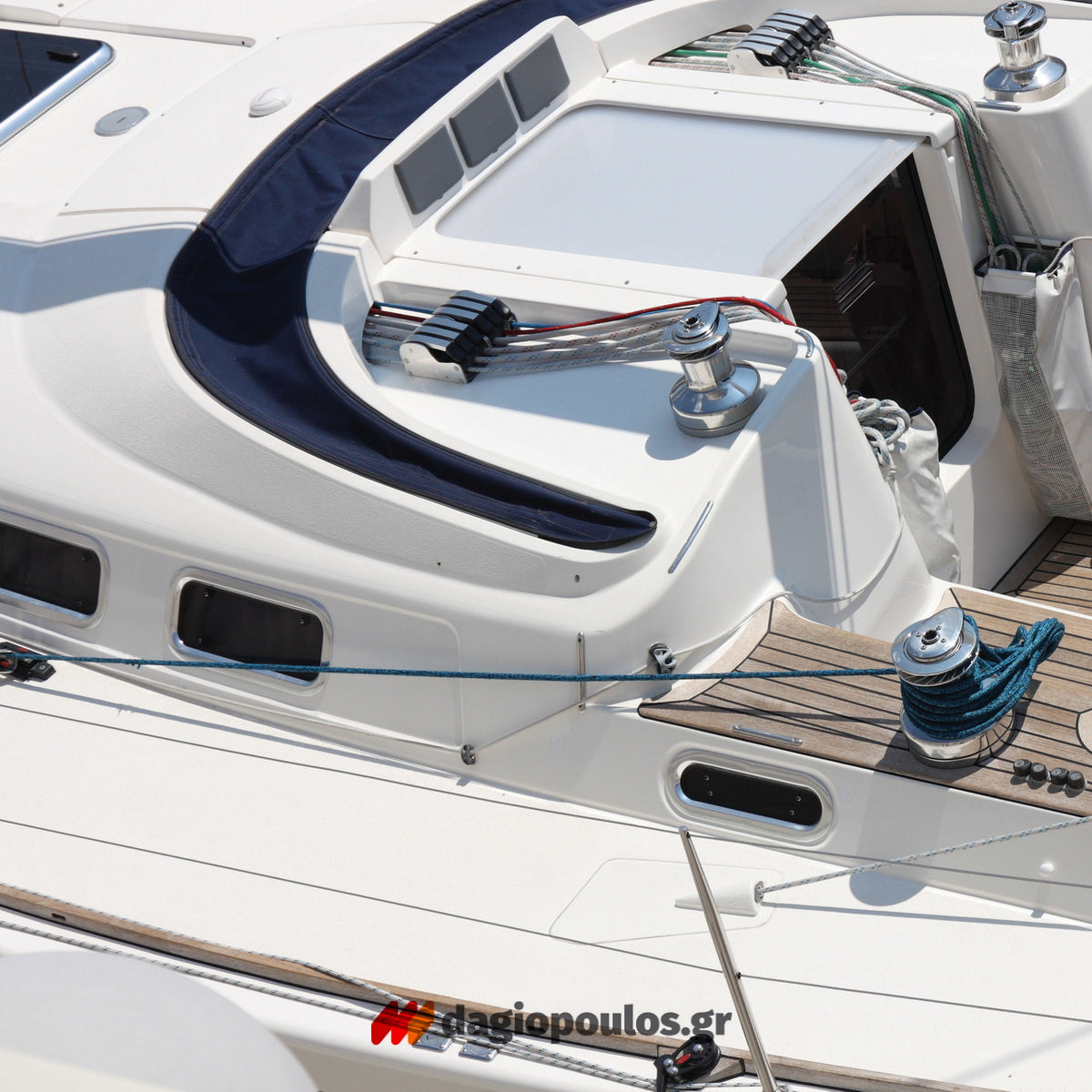 Mercola X-88 2K Ναυτιλιακό Εποξειδικό Χρώμα Πολυουρεθάνης Υψηλών Αντοχών RAL5010 Γυαλιστερό