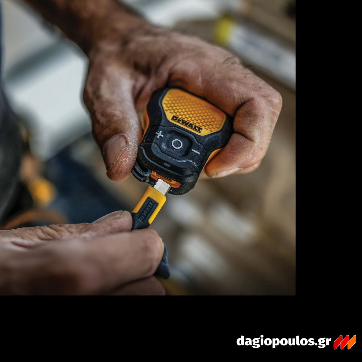 DeWalt 1901148DWG Φορετό Ηχείο Bluetooth με Κλιπ & Μαγνήτη PRO
