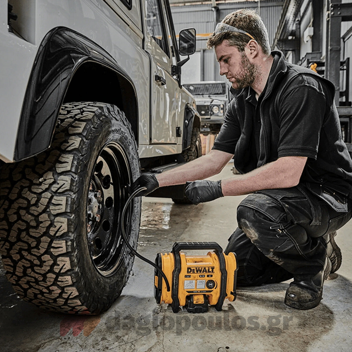 DeWalt DCC018N-XJ Αεροσυμπιεστής 3 Πηγών (Xωρίς Καλώδιο 230V και Μπαταρία) SOLO