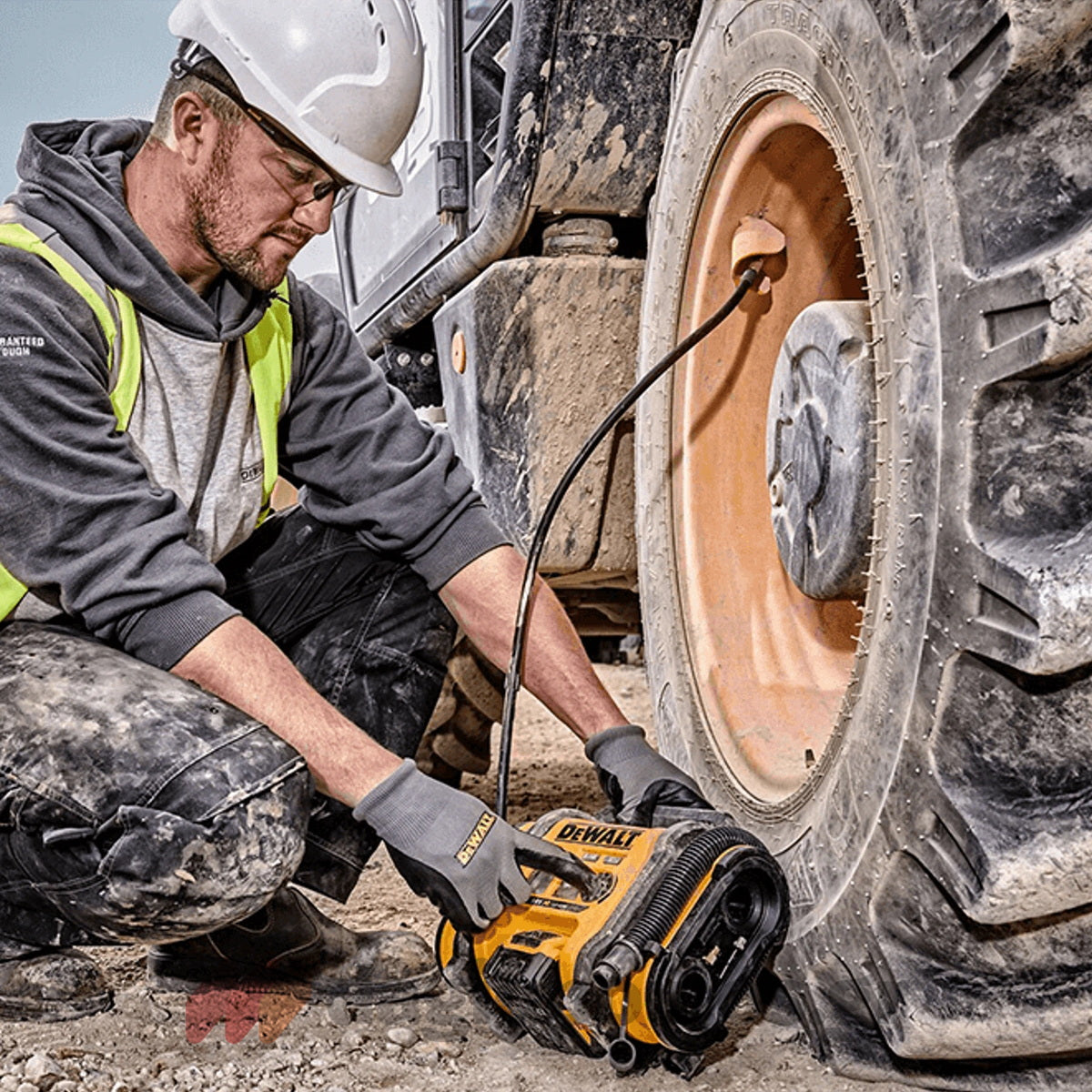 DeWalt DCC018N-XJ Αεροσυμπιεστής 3 Πηγών (Xωρίς Καλώδιο 230V και Μπαταρία) SOLO