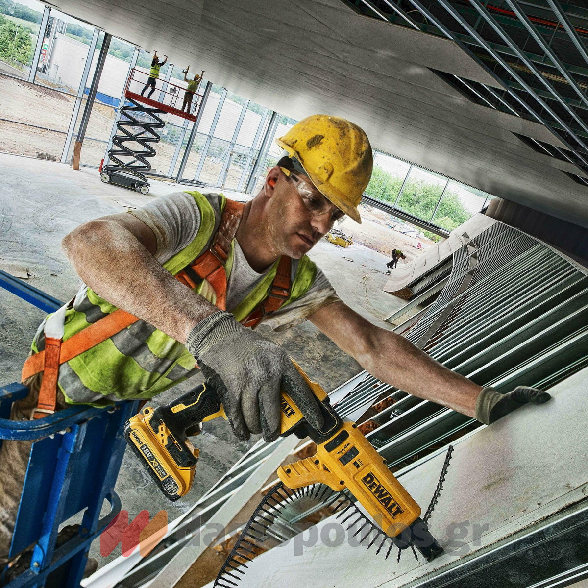 DeWalt DCK308DM-QW Brushless Συλλογή Πνευματικό Πιστολέτο, Κατσαβίδι Γυψοσανίδας, Γωνιακός Τροχός 18V Li-Ion Με 2 Μπαταρίες & Τσάντα