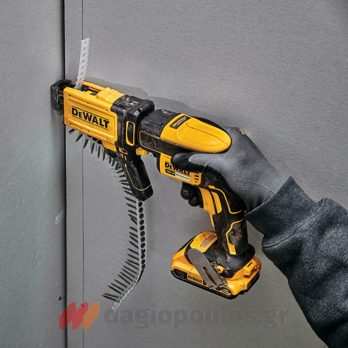 DeWalt DCK308DM-QW Brushless Συλλογή Πνευματικό Πιστολέτο, Κατσαβίδι Γυψοσανίδας, Γωνιακός Τροχός 18V Li-Ion Με 2 Μπαταρίες & Τσάντα
