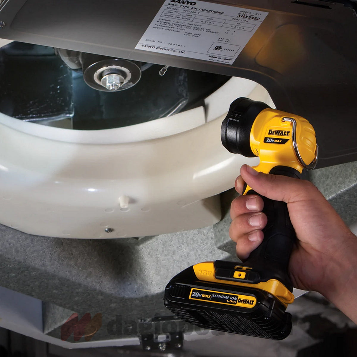 DeWalt DCL040-XJ Φακός Μπαταρίας Επαναφορτιζόμενος 18V Li-Ion 110 Lumens SOLO Περιστρεφόμενος