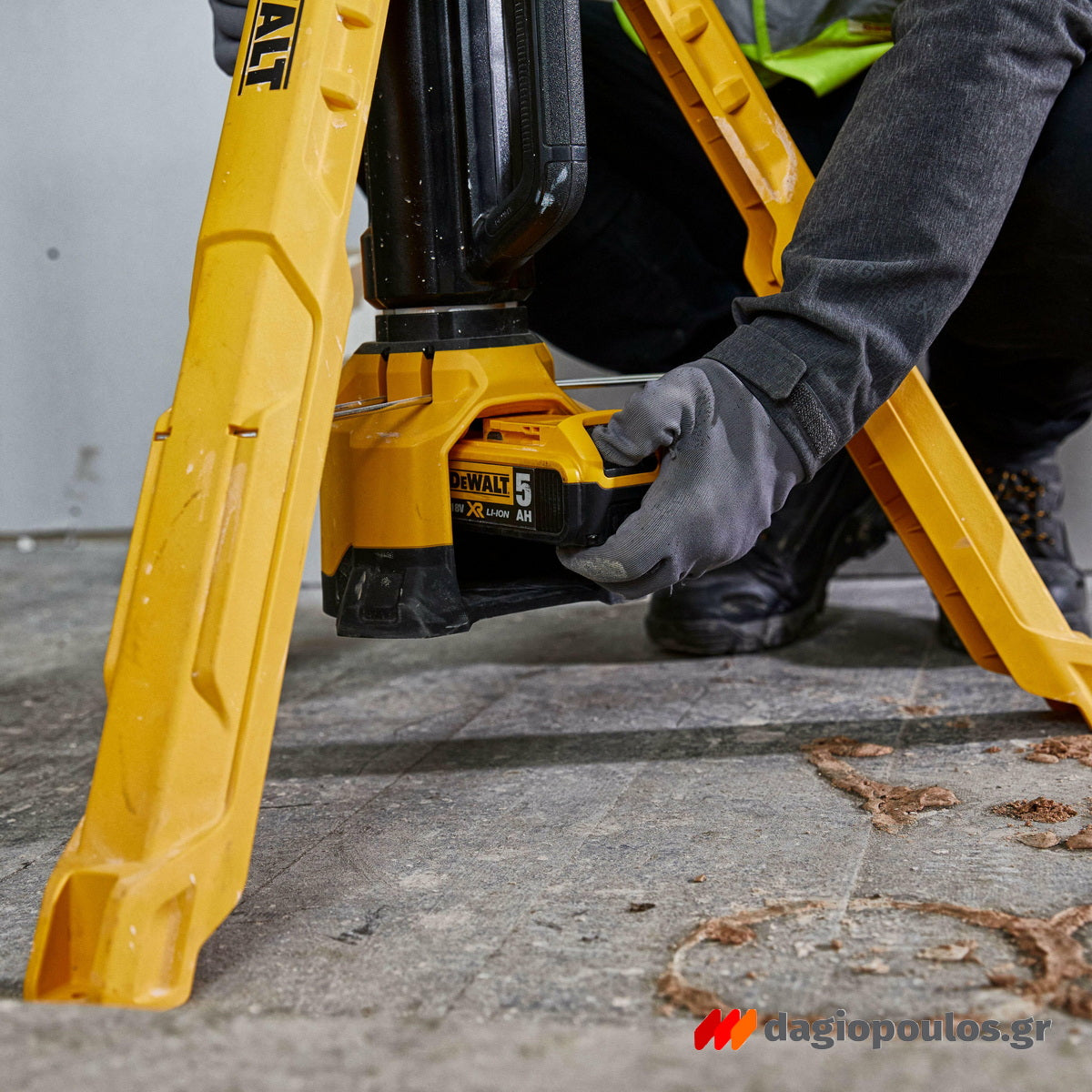 DeWalt DCL079-XJ Προβολέας Εργασίας Με Τρίποδο 18V XR Li-Ion Solo