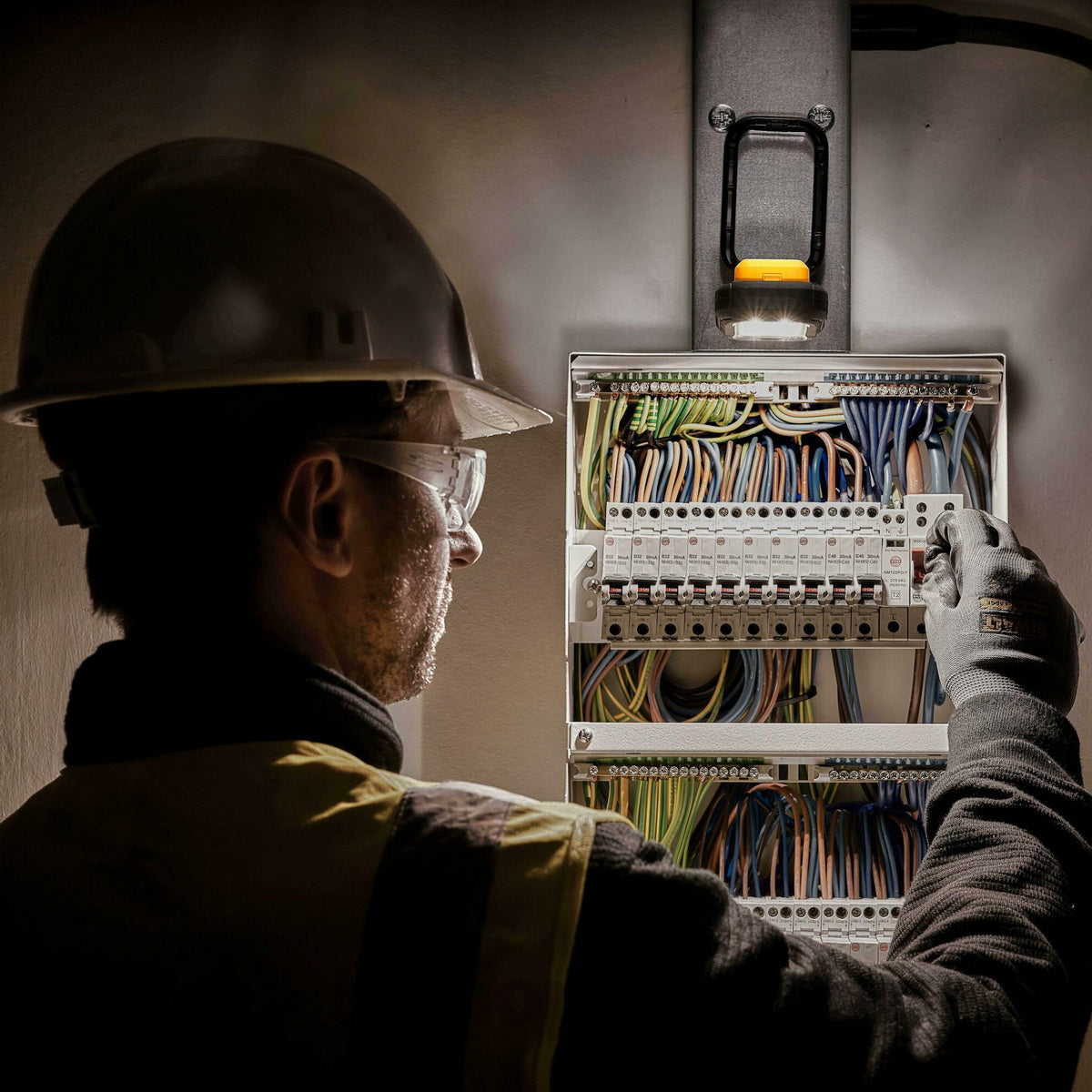 DeWalt DCL182-XJ Φορητός Προβολέας Επιθεώρησης & Εργασίας Μπαταρίας 18V Li-Ion Επαναφορτιζόμενος USB-C 1000 Lumens