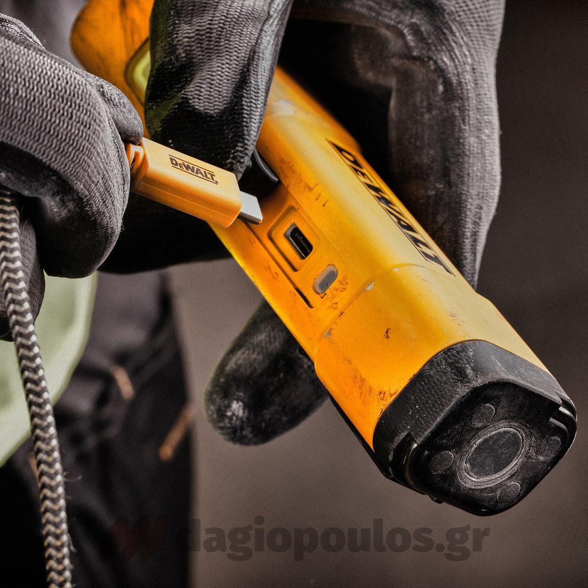 DeWalt DCL183-XJ Φακός Μπαταρίας Επαναφορτιζόμενος USBC IP54 1000 Lumens