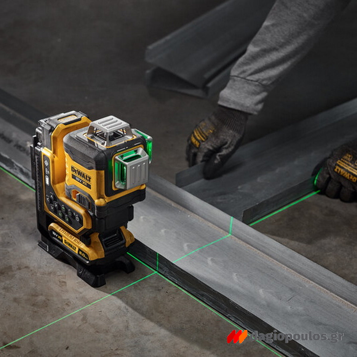 DeWalt DCLE34035B Αλφάδι Laser Πολλαπλών Γραμμών Πράσινης Δέσμης 18V Li-Ion SOLO