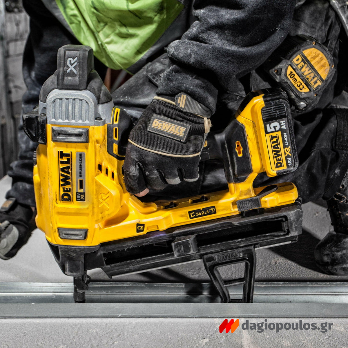 DeWalt DCN890P2 Brushless Καρφωτικό Μπετού Μπαταρίας 18V Li-Ion Με 2 Μπαταρίες 5.0Ah & Βαλίτσα