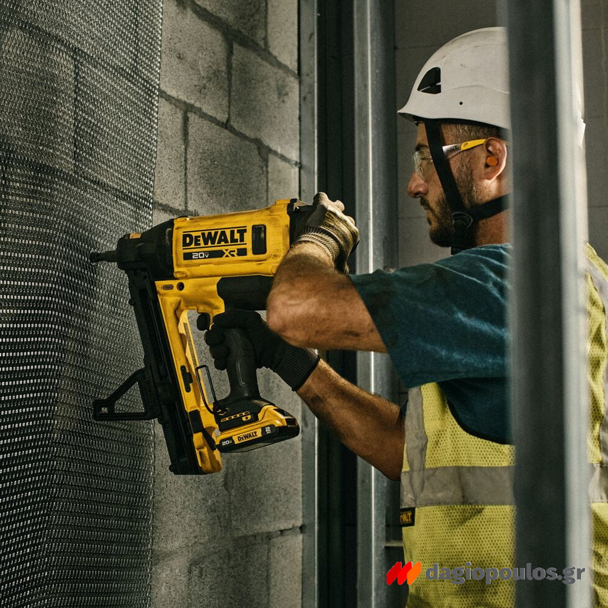 DeWalt DGN845D1-QW Καρφωτικό Αερίου- Μπαταρίας 18V Li-Ion Με Μπαταρία 2.0Ah & Βαλίτσα T-Stak