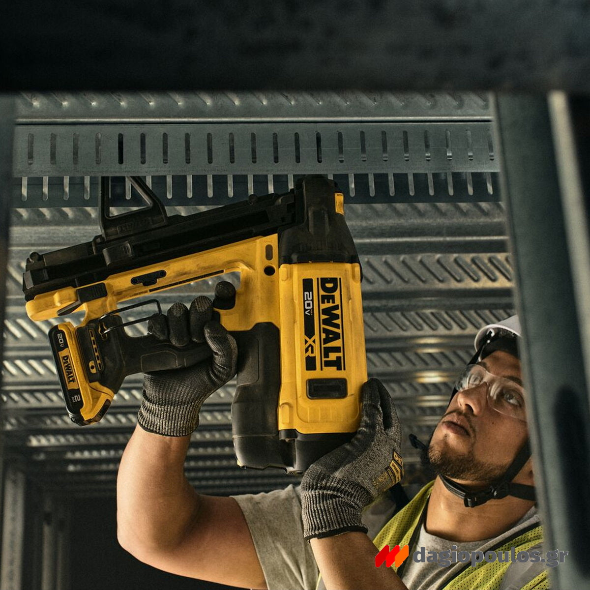 DeWalt DGN845D1-QW Καρφωτικό Αερίου- Μπαταρίας 18V Li-Ion Με Μπαταρία 2.0Ah & Βαλίτσα T-Stak