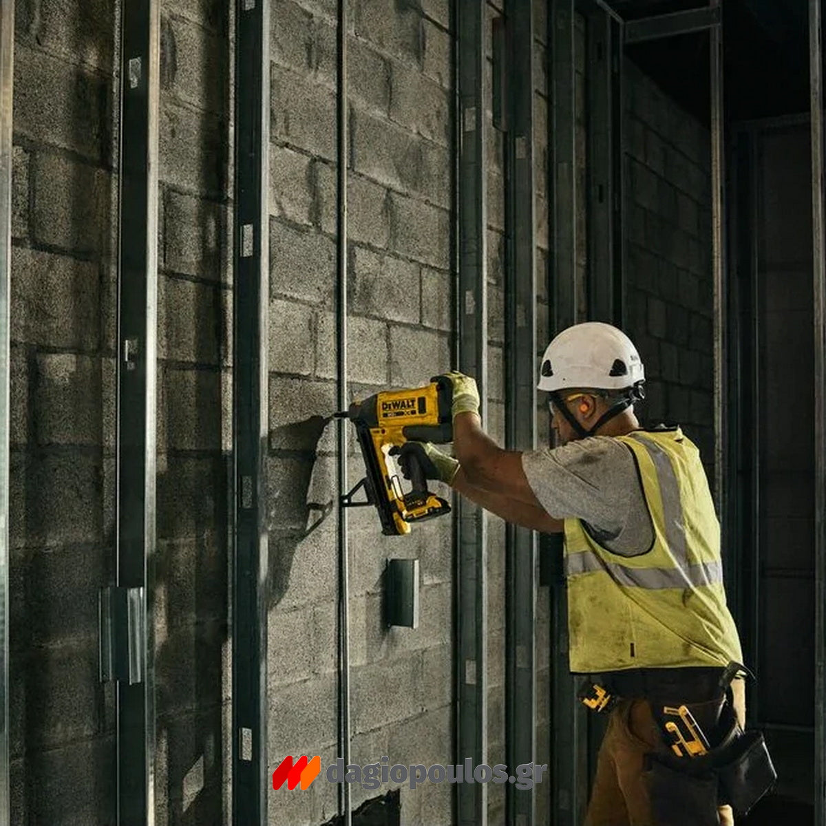 DeWalt DGN845N-XJ Καρφωτικό Αερίου - Μπαταρίας 18V Li-Ion SOLO Με Βαλίτσα T-Stak