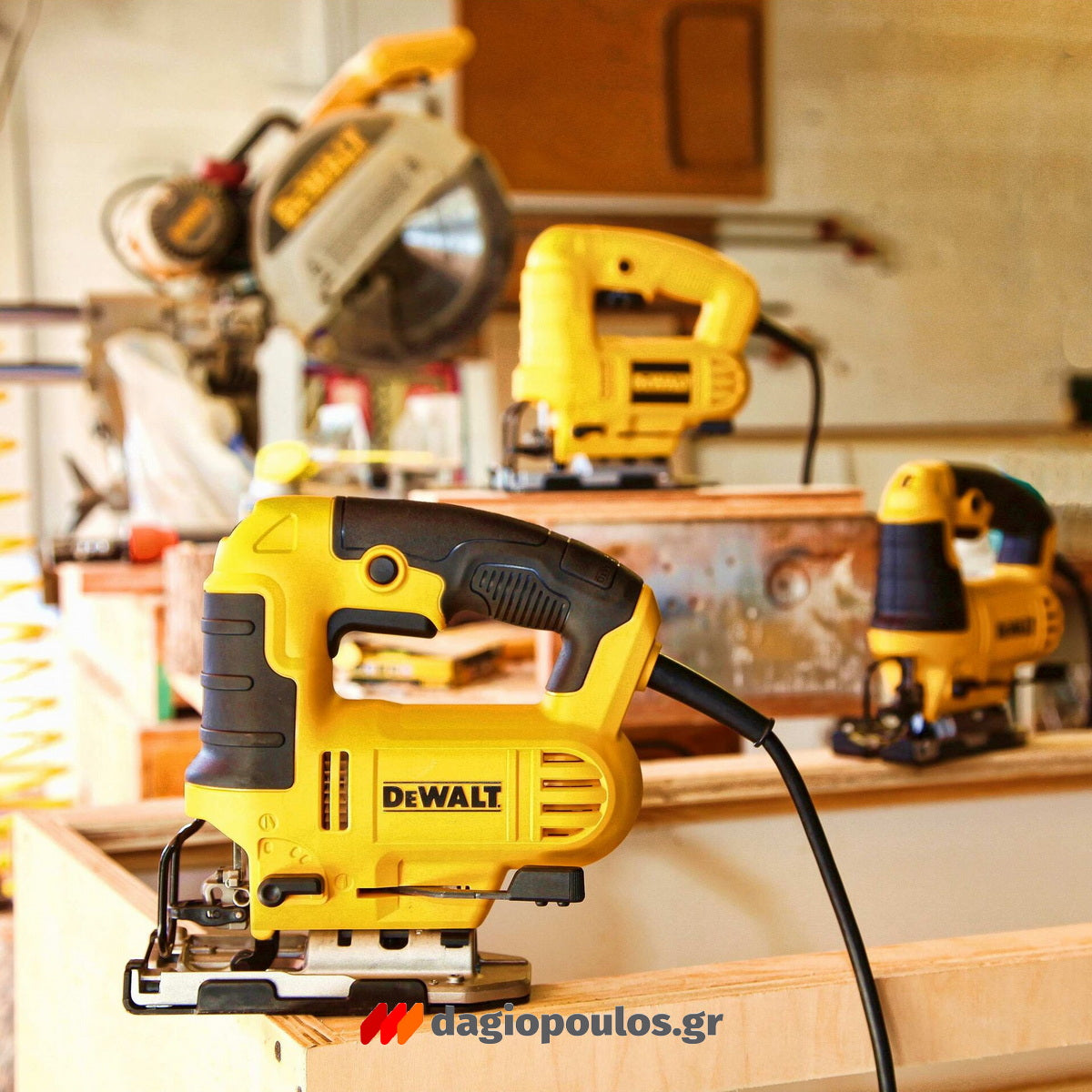 DeWalt DWE349-QS Ηλεκτρική Σέγα 650W