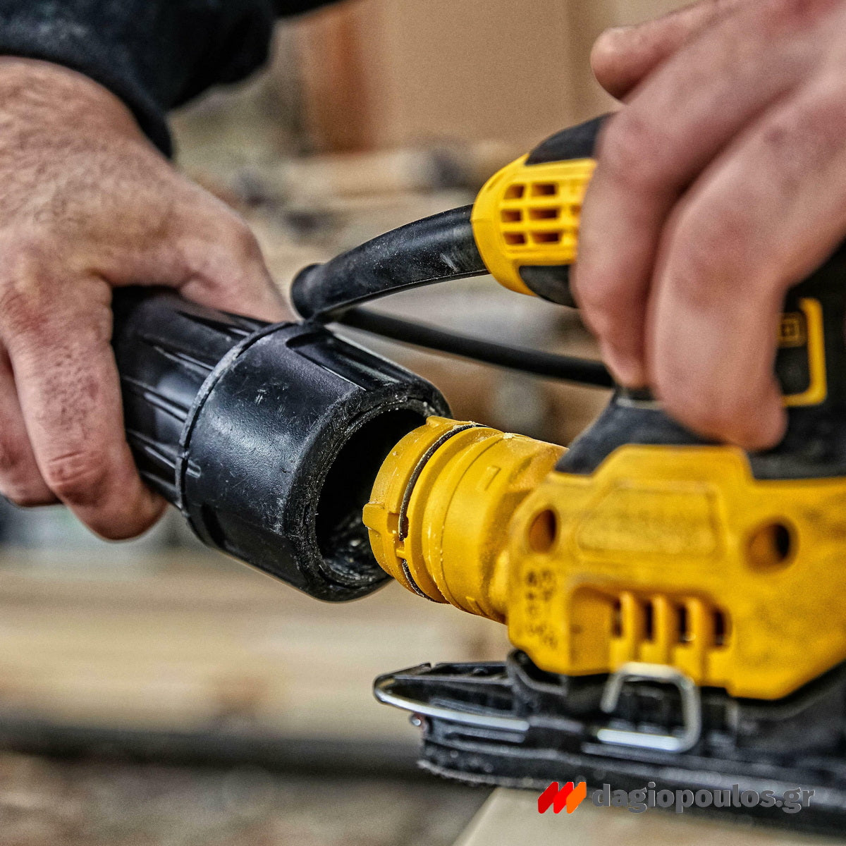 DeWalt DWE6411-QS Ηλεκτρικό Τριβείο Παλμικό Χούφτας 230W