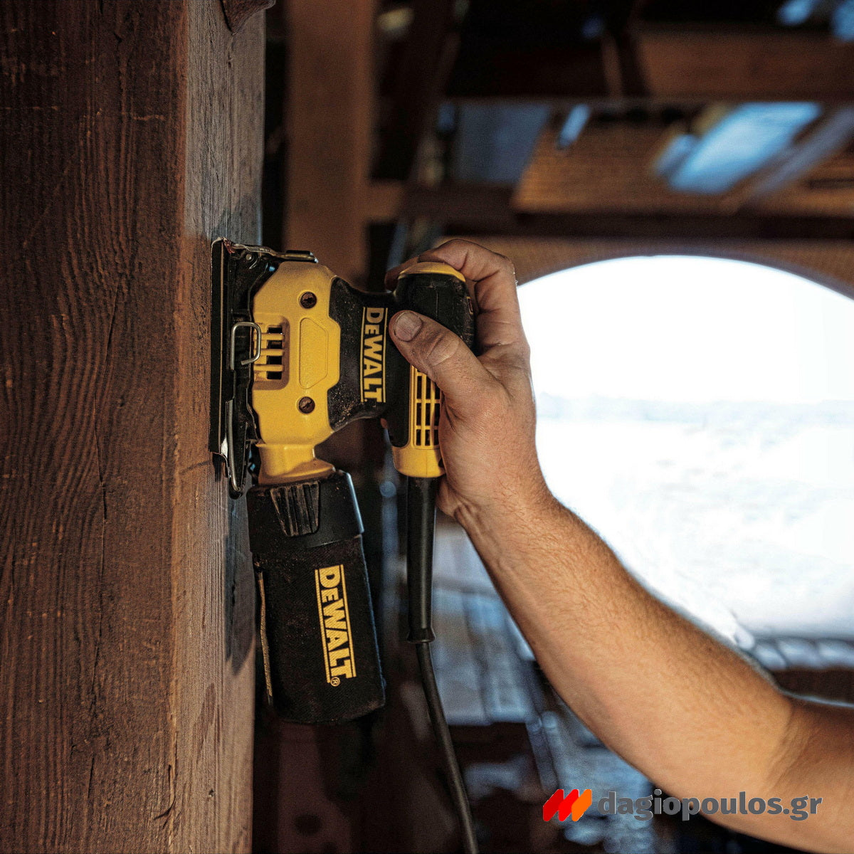 DeWalt DWE6411-QS Ηλεκτρικό Τριβείο Παλμικό Χούφτας 230W