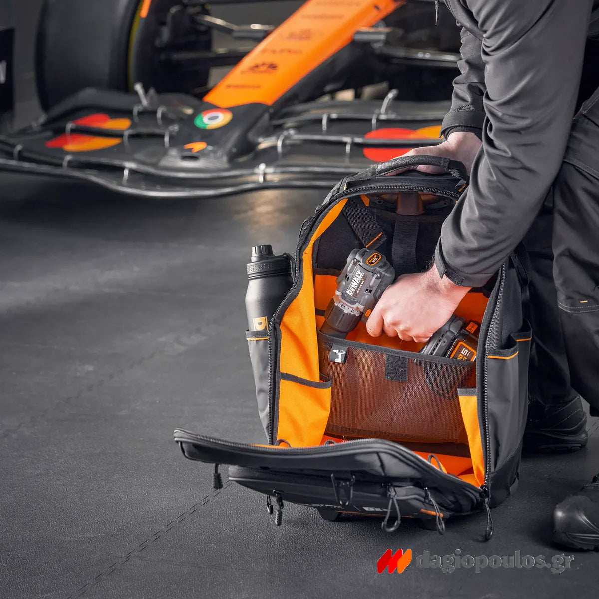 DeWalt McLaren DWST60101-9 Εργαλειοθήκη Σακίδιο Πλάτης Μεταφοράς Εργαλείων Με Λαβή & Ρόδες ΣΥΛΛΕΚΤΙΚΟ