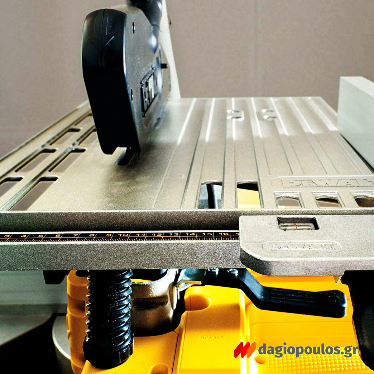 Dewalt D27113-QS Ηλεκτρικό Δισκοπρίονο Διπλής Λειτουργείας 305mm
