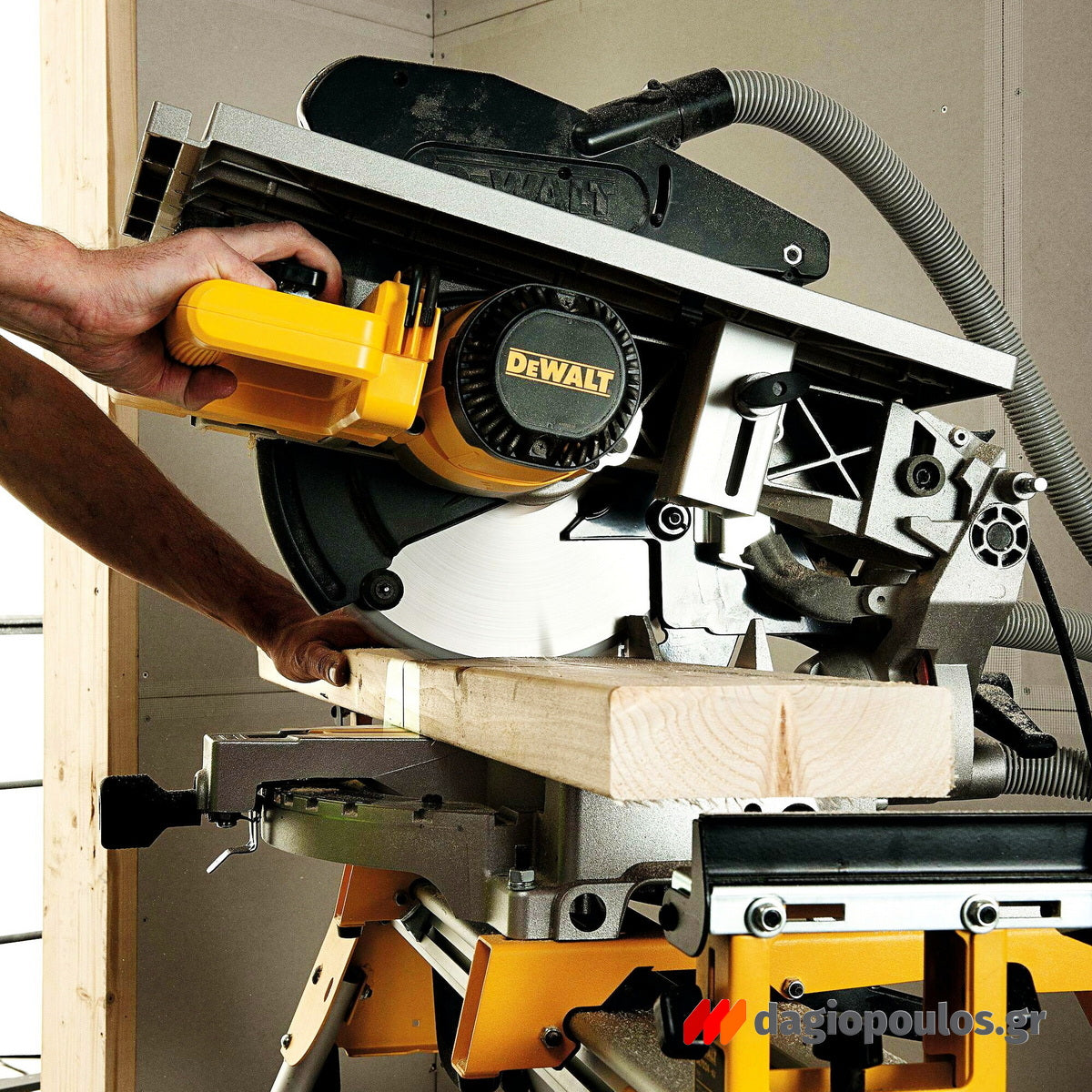 Dewalt D27113-QS Ηλεκτρικό Δισκοπρίονο Διπλής Λειτουργείας 305mm