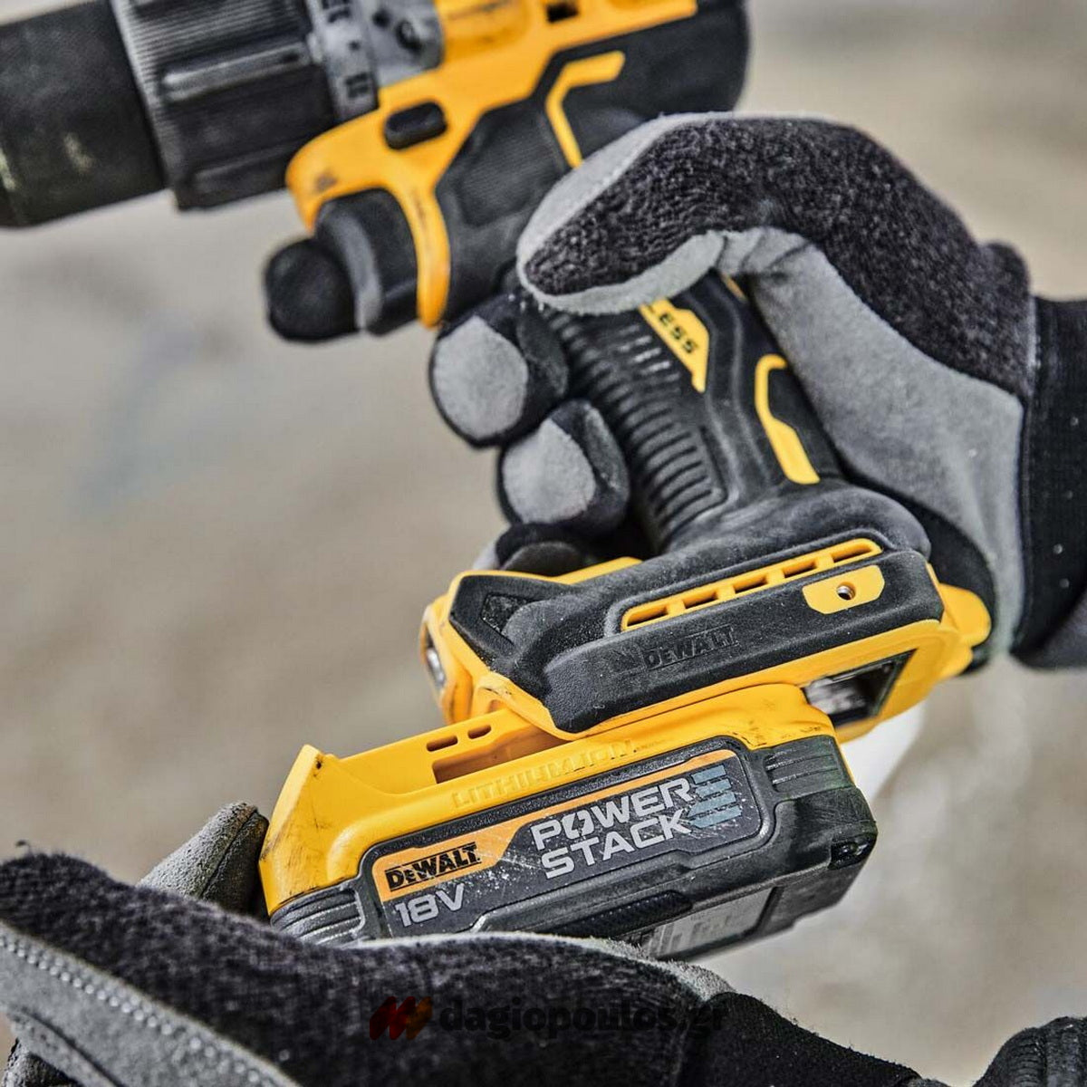 DeWalt DCK2050H2T-QW Brushless Συλλογή Κρουστικό Δραπανοκατσάβιδο & Παλμικό Κατσαβίδι 18V Li-Ion Με 2 Μπαταρίες 5.0Ah & Βαλίτσα T-Stak