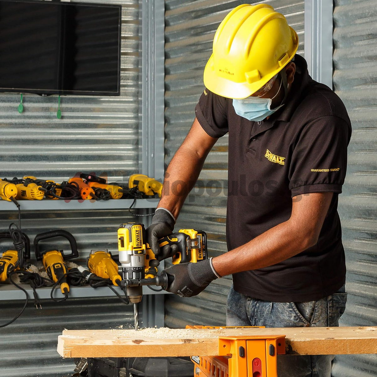 DeWalt DCD996Τ2 Brushless Κρουστικό Δραπανοκατσάβιδο Μπαταρίας 18V Li-Ion Με 2 Μπαταρίες 6.0Ah & Βαλίτσα T-Stak