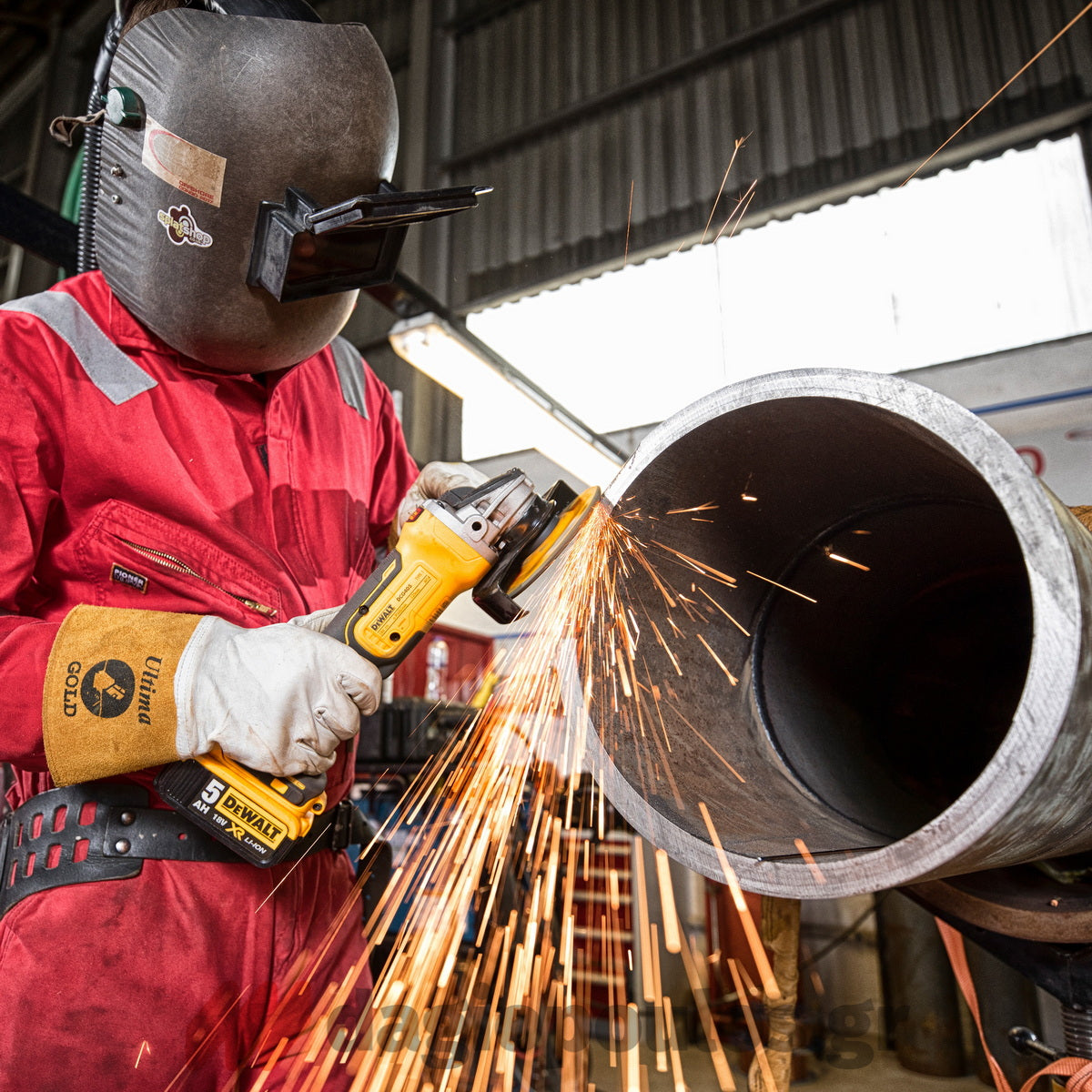 DeWalt DCK308DM-QW Brushless Συλλογή Πνευματικό Πιστολέτο, Κατσαβίδι Γυψοσανίδας, Γωνιακός Τροχός 18V Li-Ion Με 2 Μπαταρίες & Τσάντα