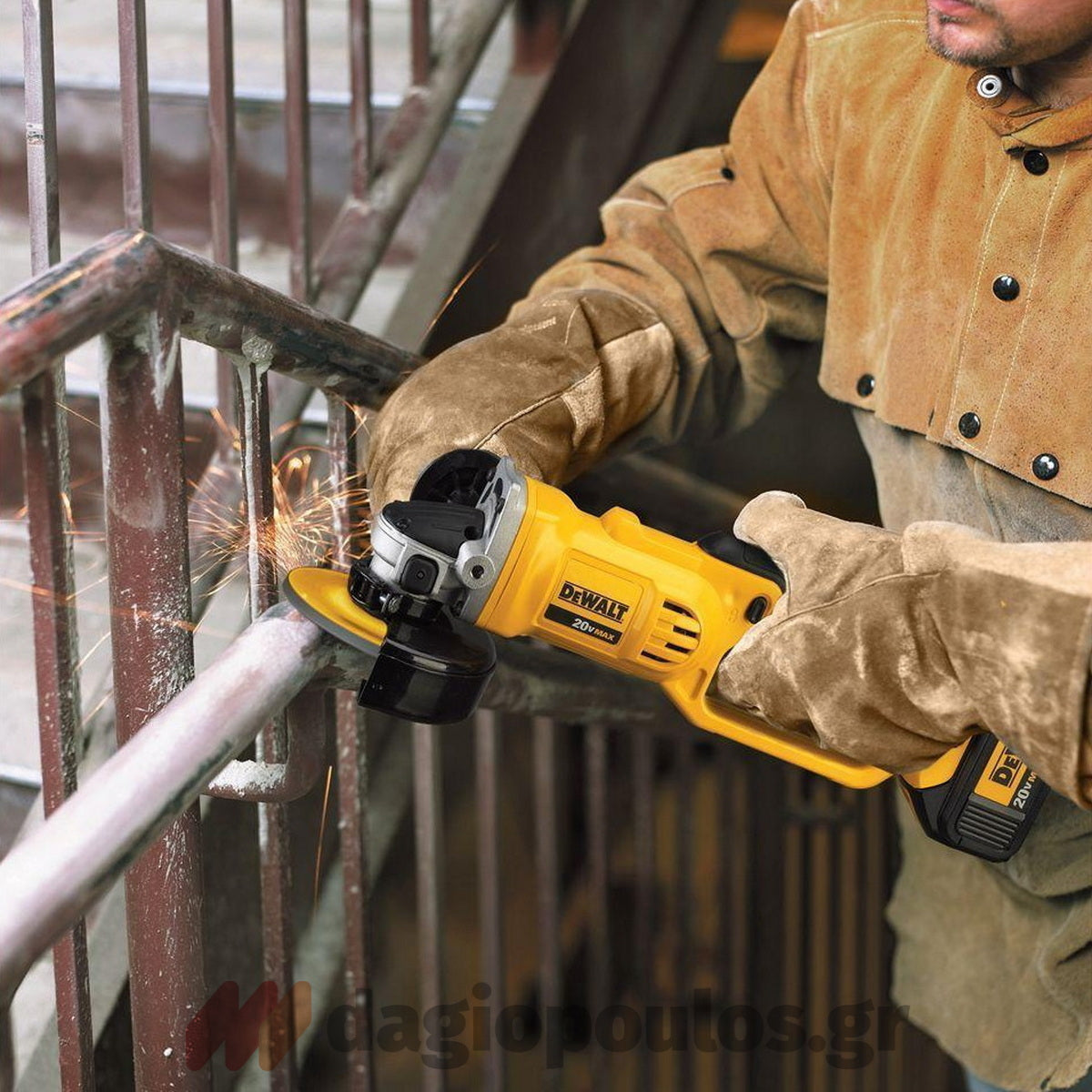 DeWalt DCK422P3T-QW Συλλογή Πνευματικό Πιστολέτο, Παλμικό Κατσαβίδι, Γωνιακός Τροχός, Κρουστικό Δραπανοκατσάβιδο 18V Li-Ion Με 3 Μπαταρίες 5.0Ah & 2 Βαλίτσες Tstak