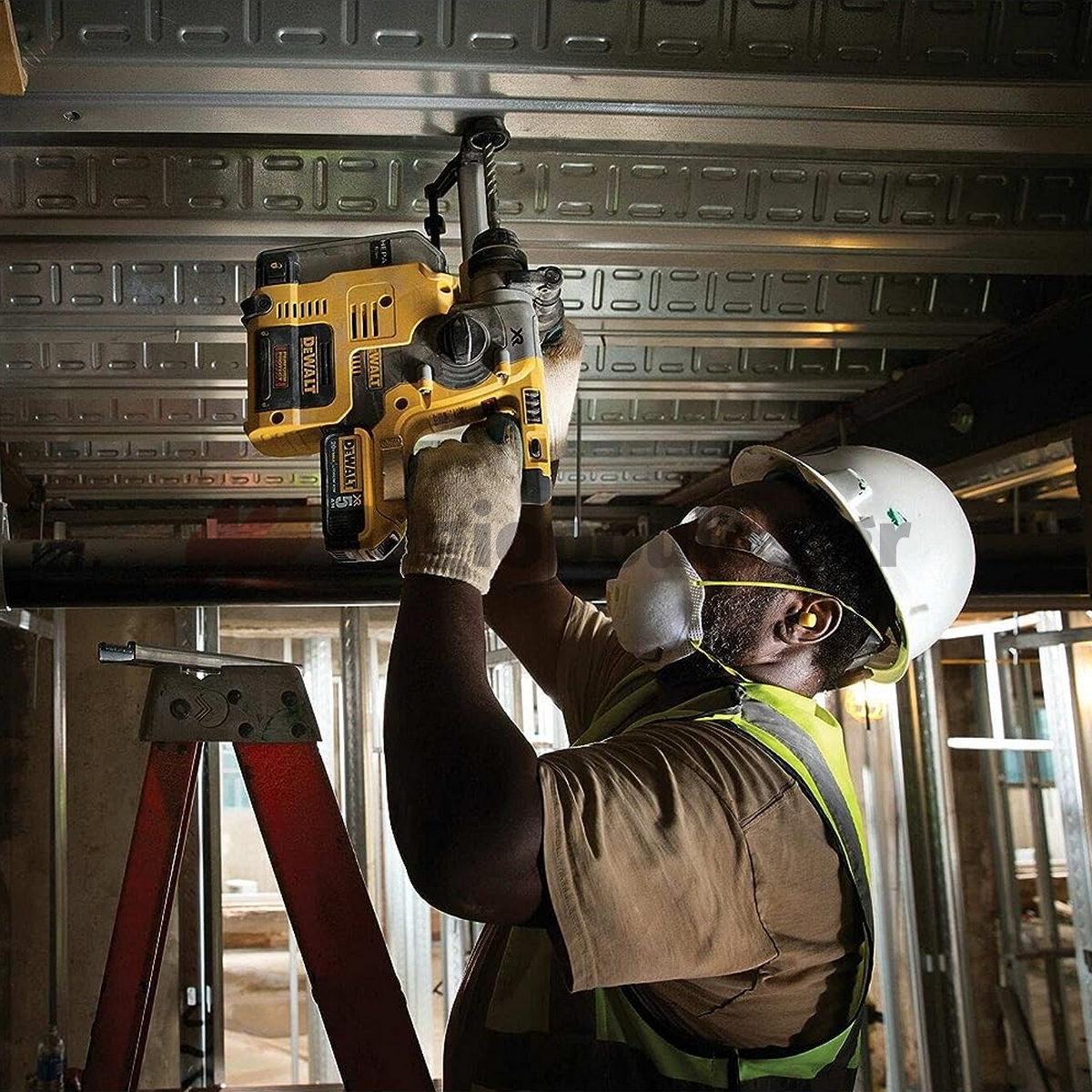 DeWalt DCK305P3T-QW Brushless Συλλογή Πιστολέτο Πνευματικό, Παλμικό Κατσαβίδι, Γωνιακός Τροχός 18V Li-Ion Με 3 Μπαταρίες 5.0Ah & Βαλίτσες T-Stak