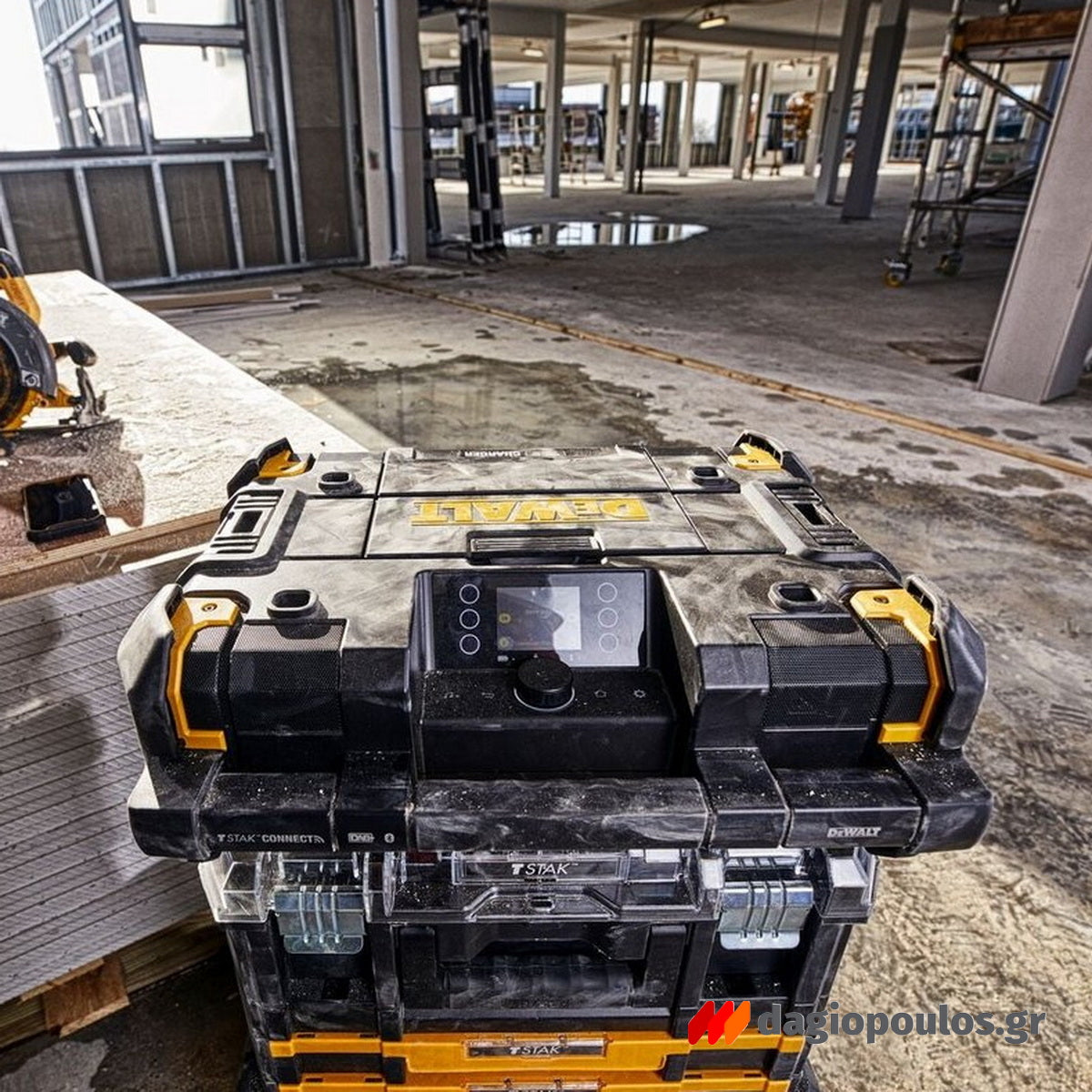 DeWalt DWST1-81078 T-Stak Ραδιόφωνο Μπαταρίας & Φορτιστής Μπαταριών 18V Li-Ion SOLO