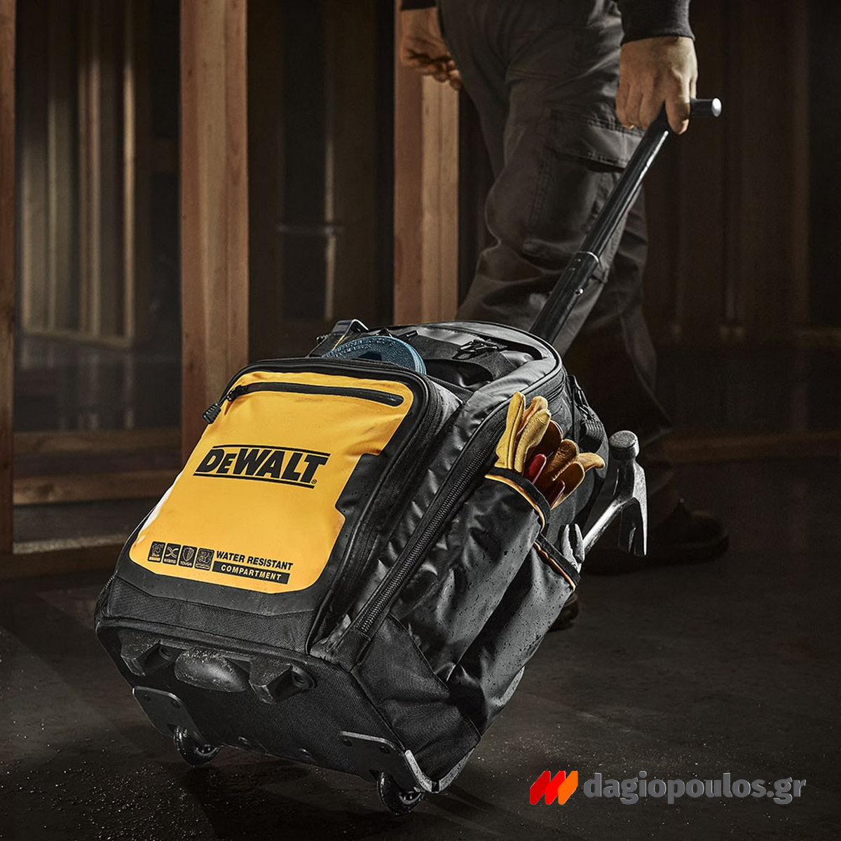 DeWalt DWST60101-1 Εργαλειοθήκη Σακίδιο Πλάτης Μεταφοράς Εργαλείων Με Λαβή & Ρόδες