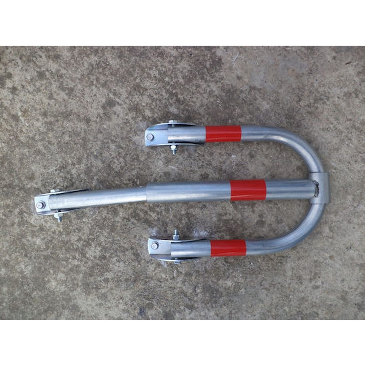 Μπάρα Παρεμπόδισης Παρκαρίσματος Αρθρωτή Γαλβανιζέ Τύπου U Με 3 Πόδια Στενή