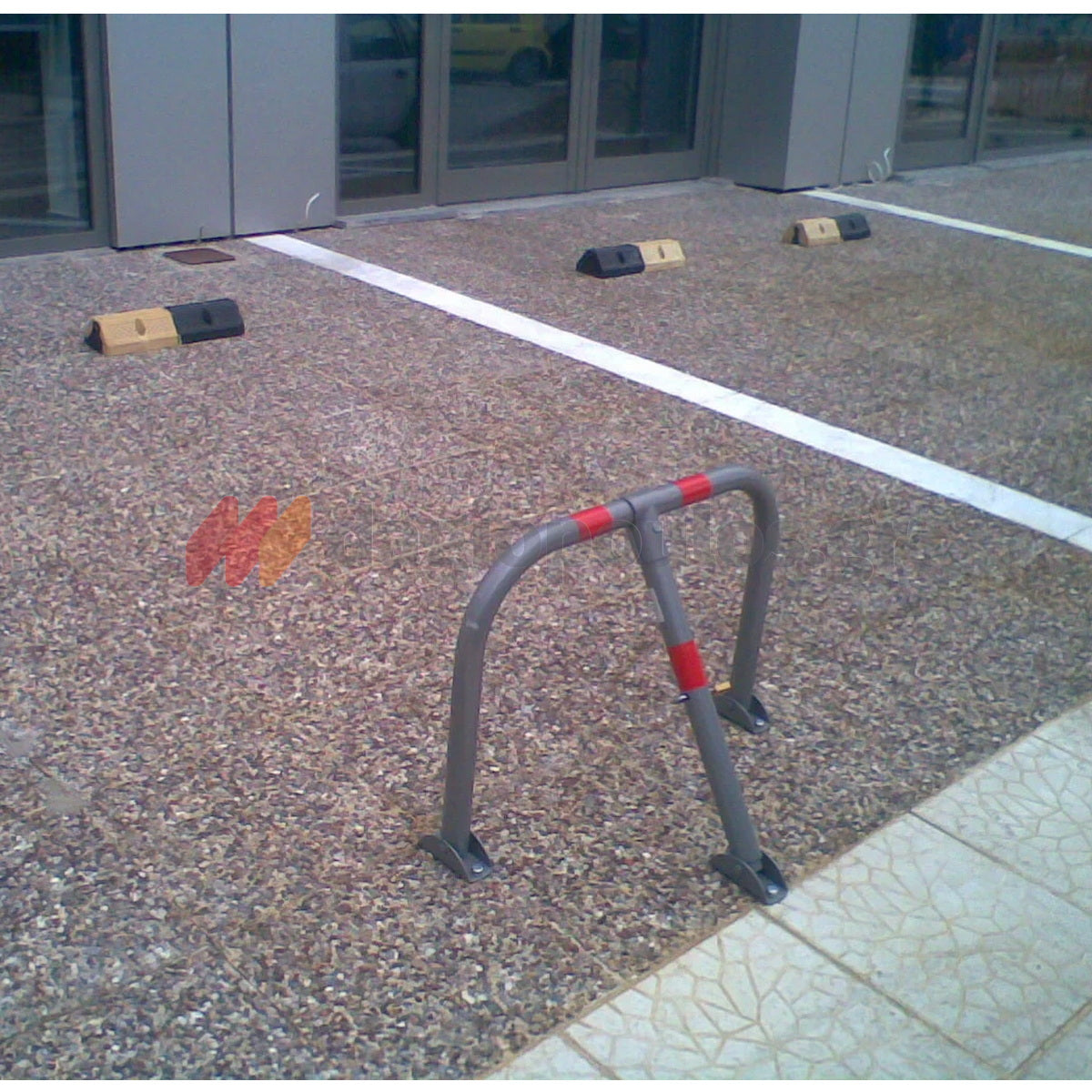 Στοπ Τροχού Μονό Απλό Οικονομικό 500mm x 160mm x 100mm ΜΑΥΡΟ/ΚΙΤΡΙΝΟ