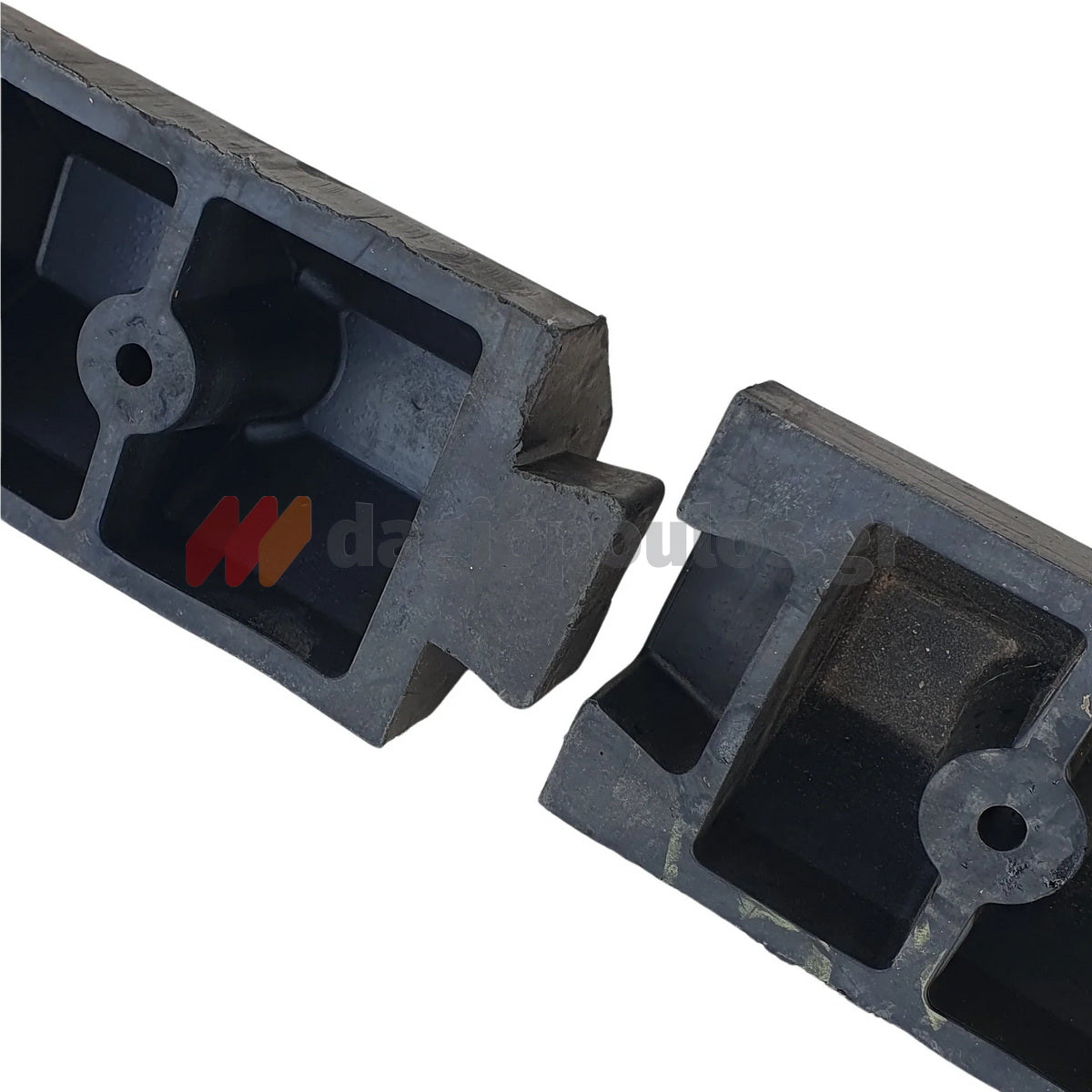 Στοπ Τροχού Διπλό Ενισχυμένο Μασίφ Με Αντανακλαστικό 1830mm x 150mm x 100mm ΔΙΑΙΡΟΥΜΕΝΟ