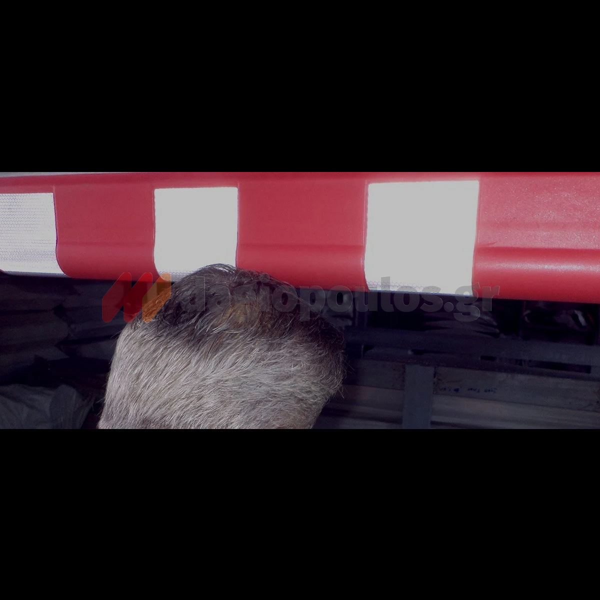 Γωνία Προστασίας Parking Από Αφρώδες EVA Στρογγυλεμένη 800mm x 100mm x 10mm ΚΟΚΚΙΝΗ/ΛΕΥΚΗ