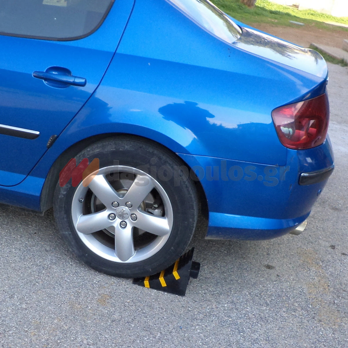 Σφήνα Τροχού Ενισχυμένη Ελαστική 290mm x 190mm x 160mm