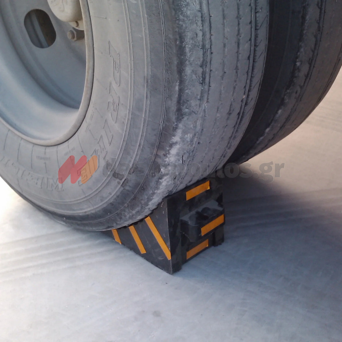 Σφήνα Τροχού Ενισχυμένη Ελαστική 290mm x 190mm x 160mm