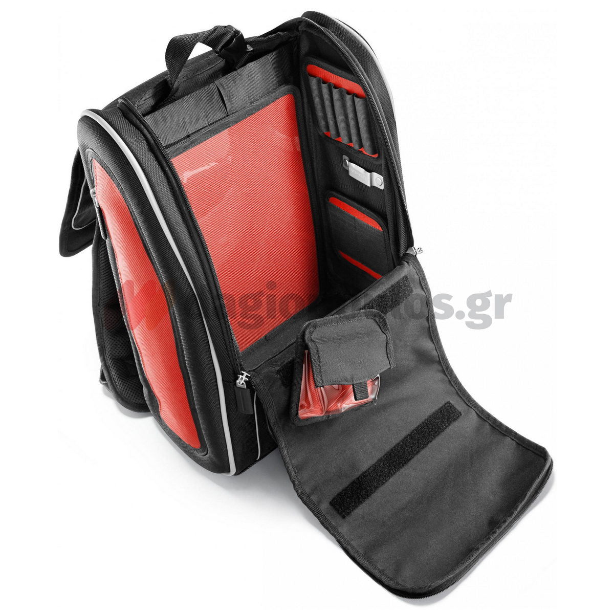 Εσωτερικό με αφαιρούμενες θήκες και θήκη εγγράφων A4