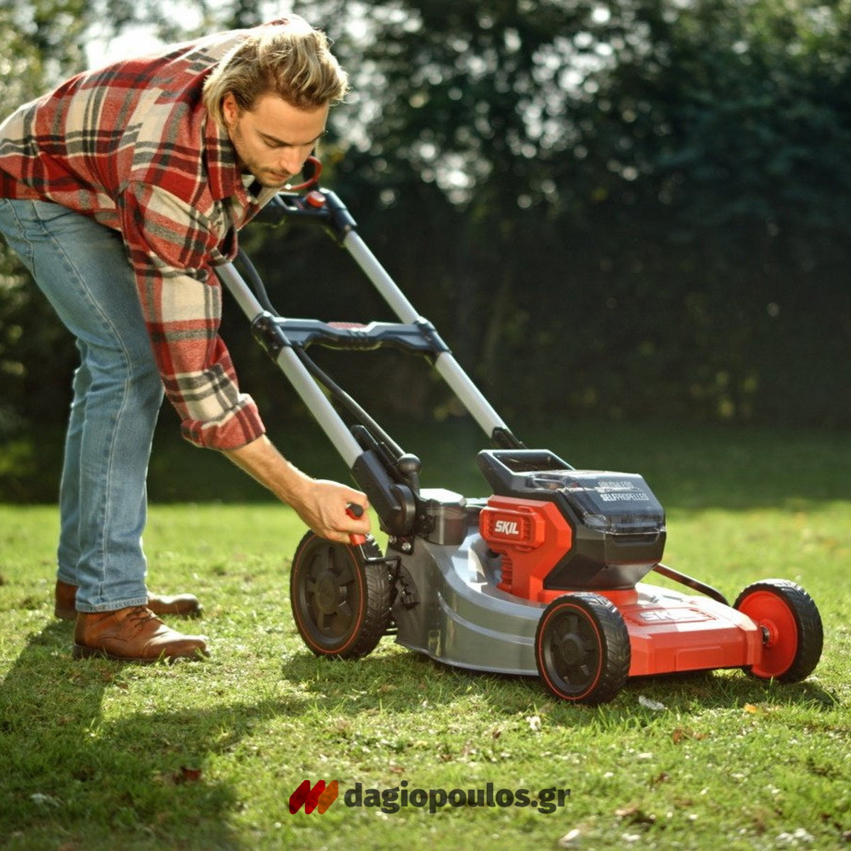 Skil 0150 BA Brushless Χλοοκοπτική Μηχανή Γκαζόν Μπαταρίας Αυτοκινούμενη 40V Με 2 Μπαταρίες 4.0Ah