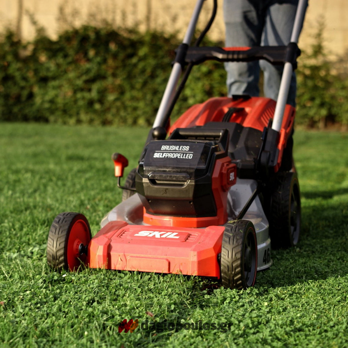 Skil 0150 BA Brushless Χλοοκοπτική Μηχανή Γκαζόν Μπαταρίας Αυτοκινούμενη 40V Με 2 Μπαταρίες 4.0Ah
