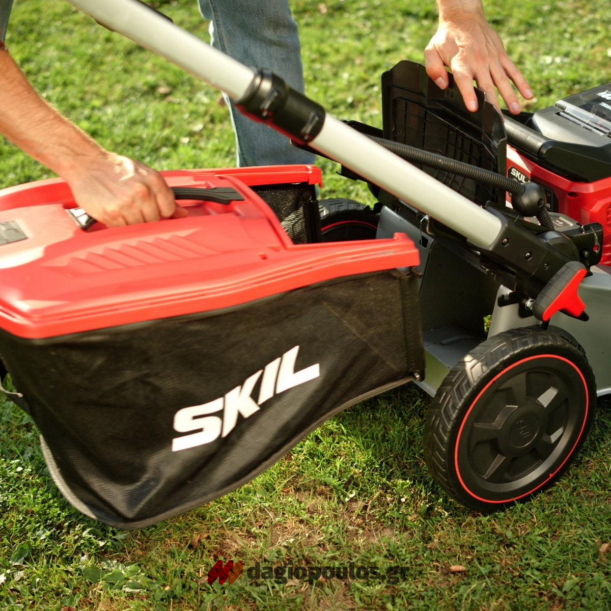 Skil 0150 BA Brushless Χλοοκοπτική Μηχανή Γκαζόν Μπαταρίας Αυτοκινούμενη 40V Με 2 Μπαταρίες 4.0Ah