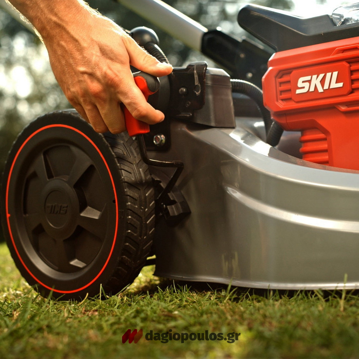Skil 0150 BA Brushless Χλοοκοπτική Μηχανή Γκαζόν Μπαταρίας Αυτοκινούμενη 40V Με 2 Μπαταρίες 4.0Ah
