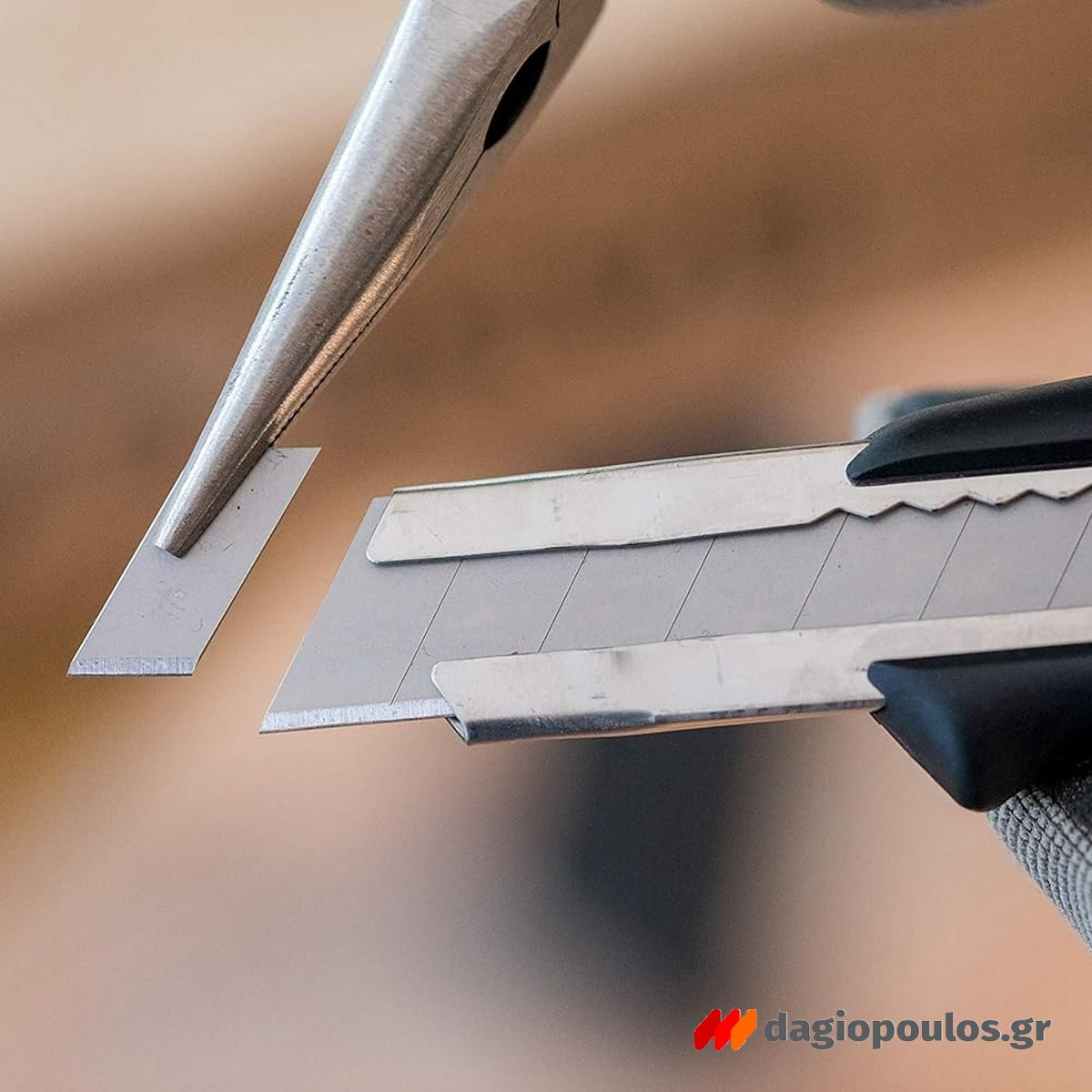 Stanley 0-10-418 Fatmax Μαχαίρι Κόφτης Μοκέτας (Φαλτσέτα) Με Ροδέλα & Λάμα 18mm