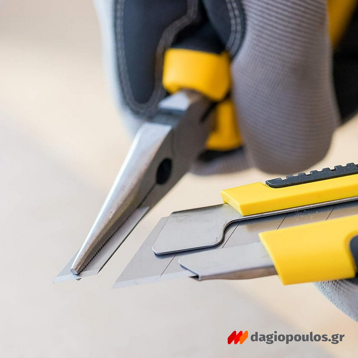 Stanley 0-10-425 Fatmax Μαχαίρι Κόφτης Μοκέτας (Φαλτσέτα) Με Λάμα 25mm