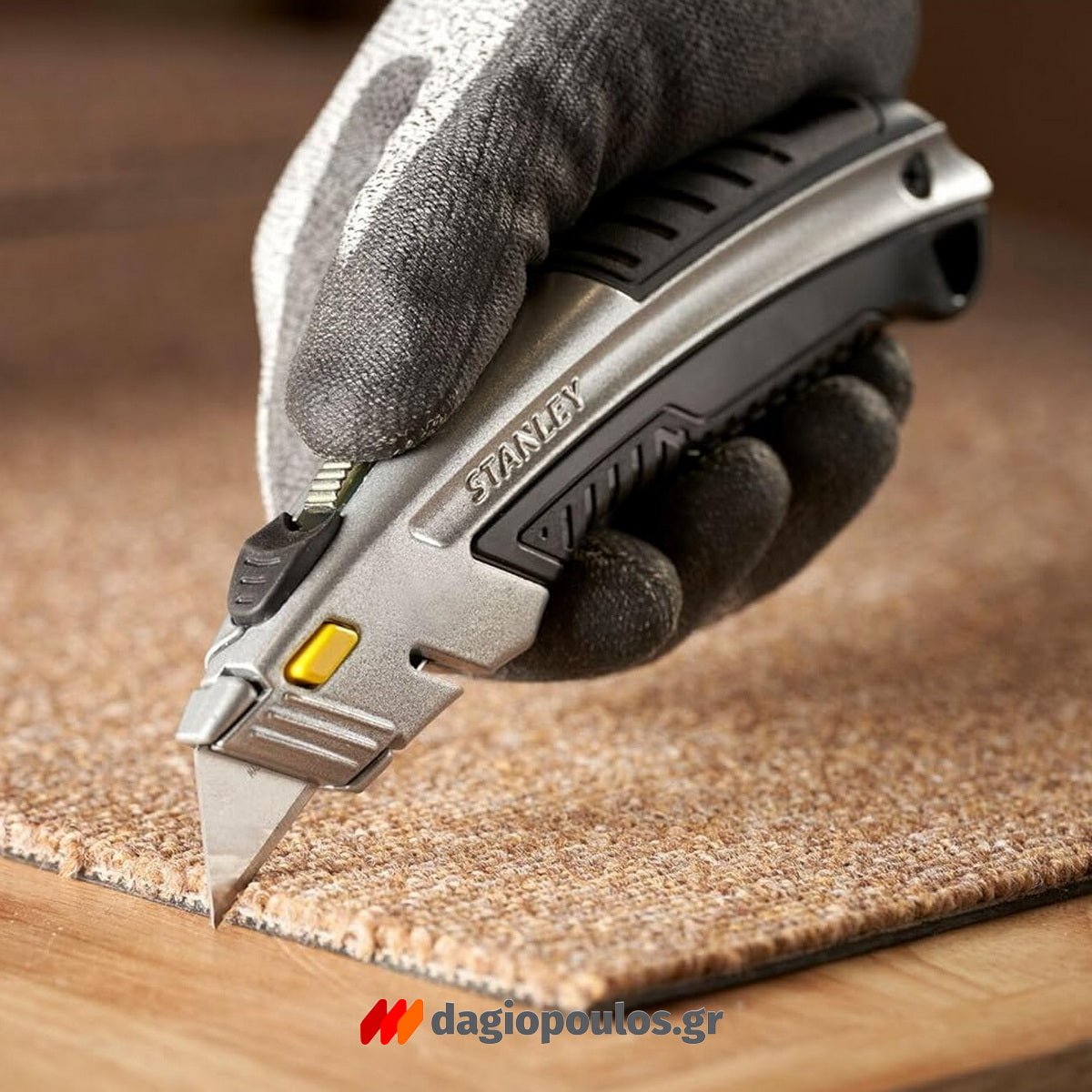 Stanley 0-10-788 InstantChange Μαχαίρι (Φαλτσέτα) Με Ξυράφι Με Τραπεζοειδή Λάμα