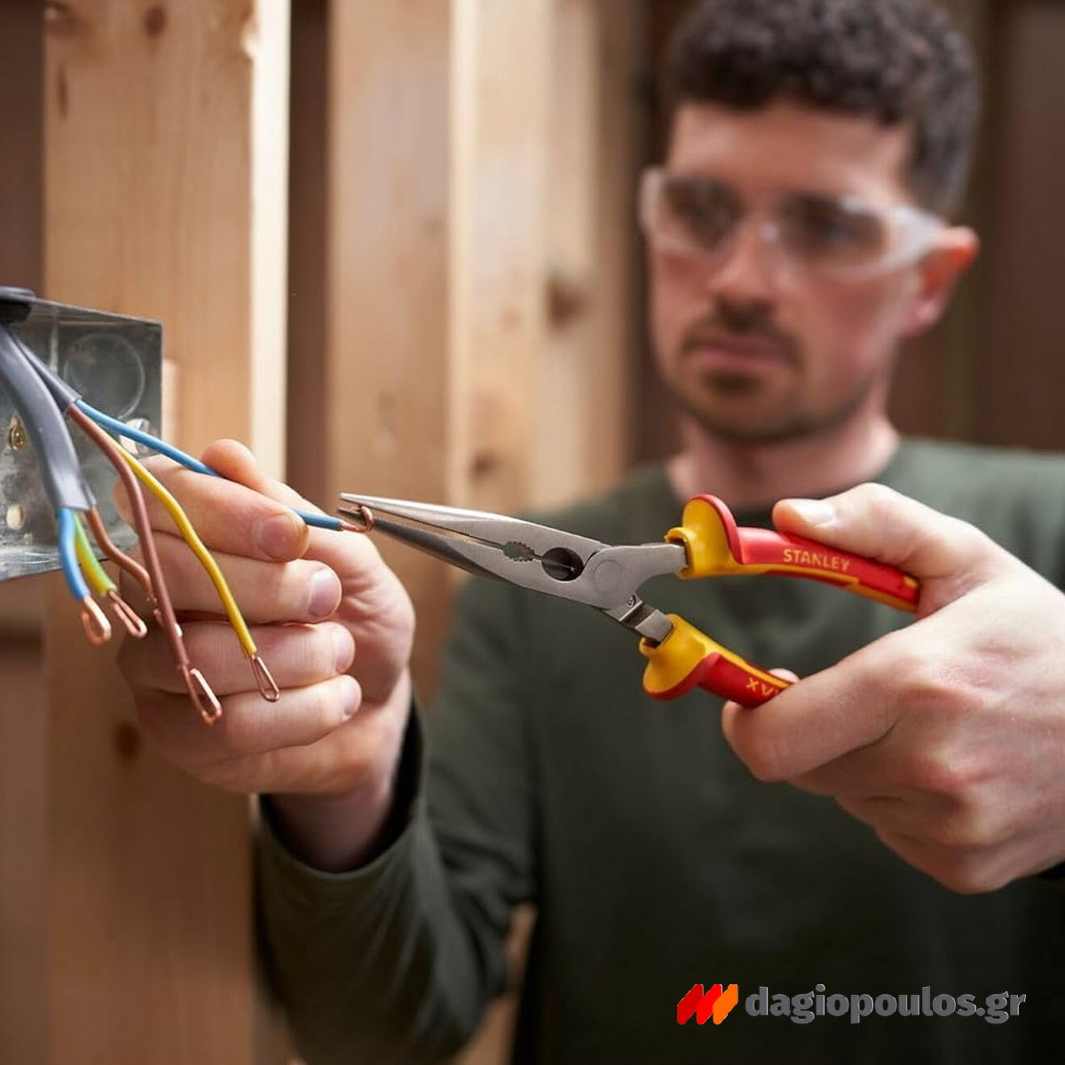 Stanley 0-84-007 Maxsteel Επαγγελματικό Μυτοτσίμπιδο Ηλεκτρολόγων Με Μόνωση VDE 10000V 200mm