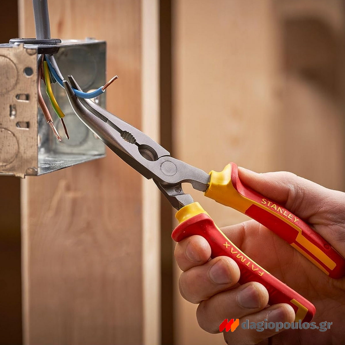 Stanley 0-84-008 MaxSteel Μυτοτσίμπιδο Κυρτό (Στραβοτσίμπιδο) Ηλεκτρολόγου Με Μόνωση VDE 1000V 200mm