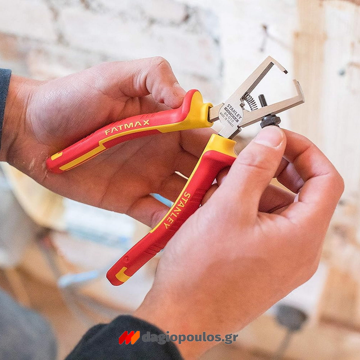 Stanley 0-84-010 MaxSteel Απογυμνωτής Καλωδίων Ηλεκτρολόγου Με Μόνωση VDE 1000V 170mm