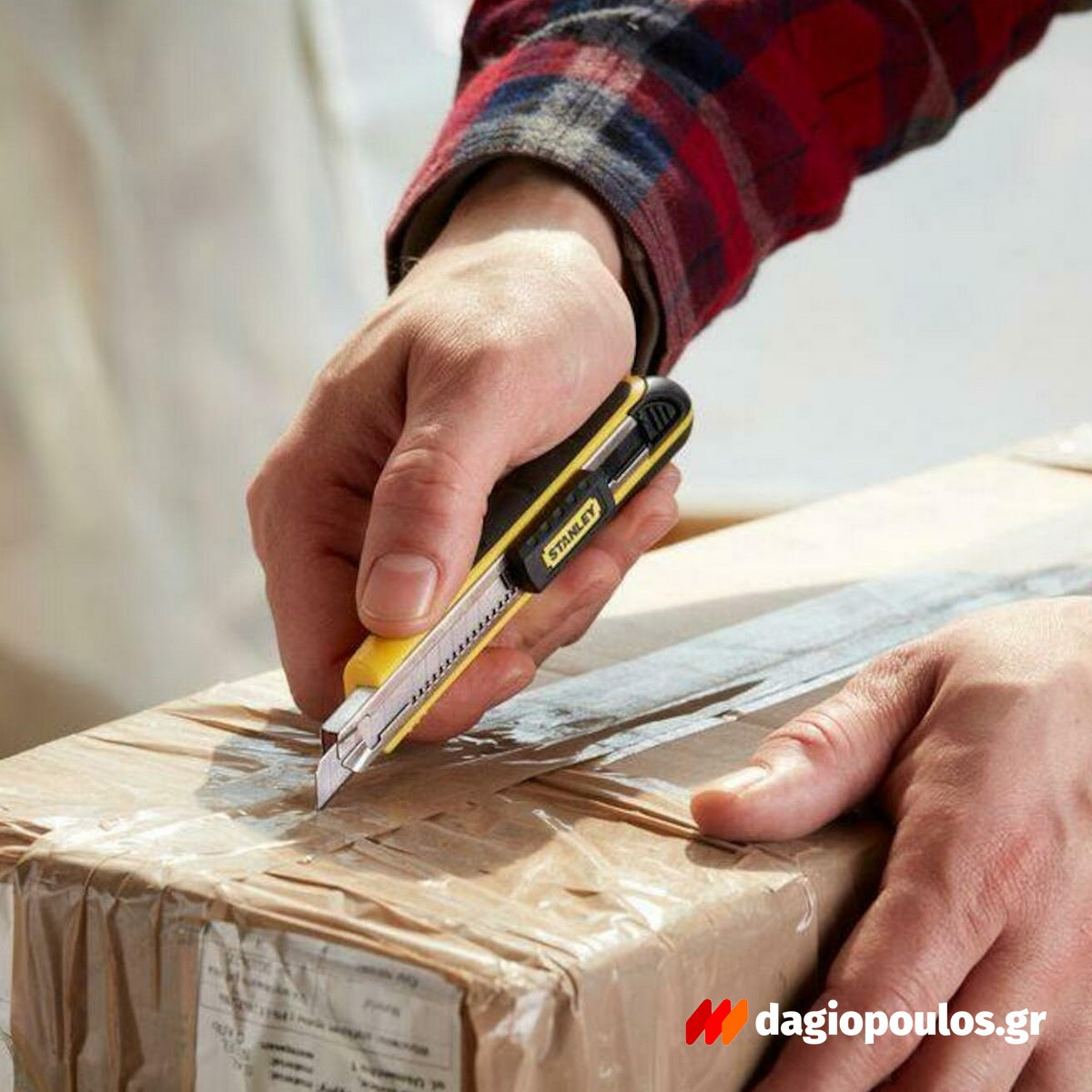 Stanley 0-10-475 Μαχαίρι Μουσαμάδων Σπαστής Λάμας 9mm