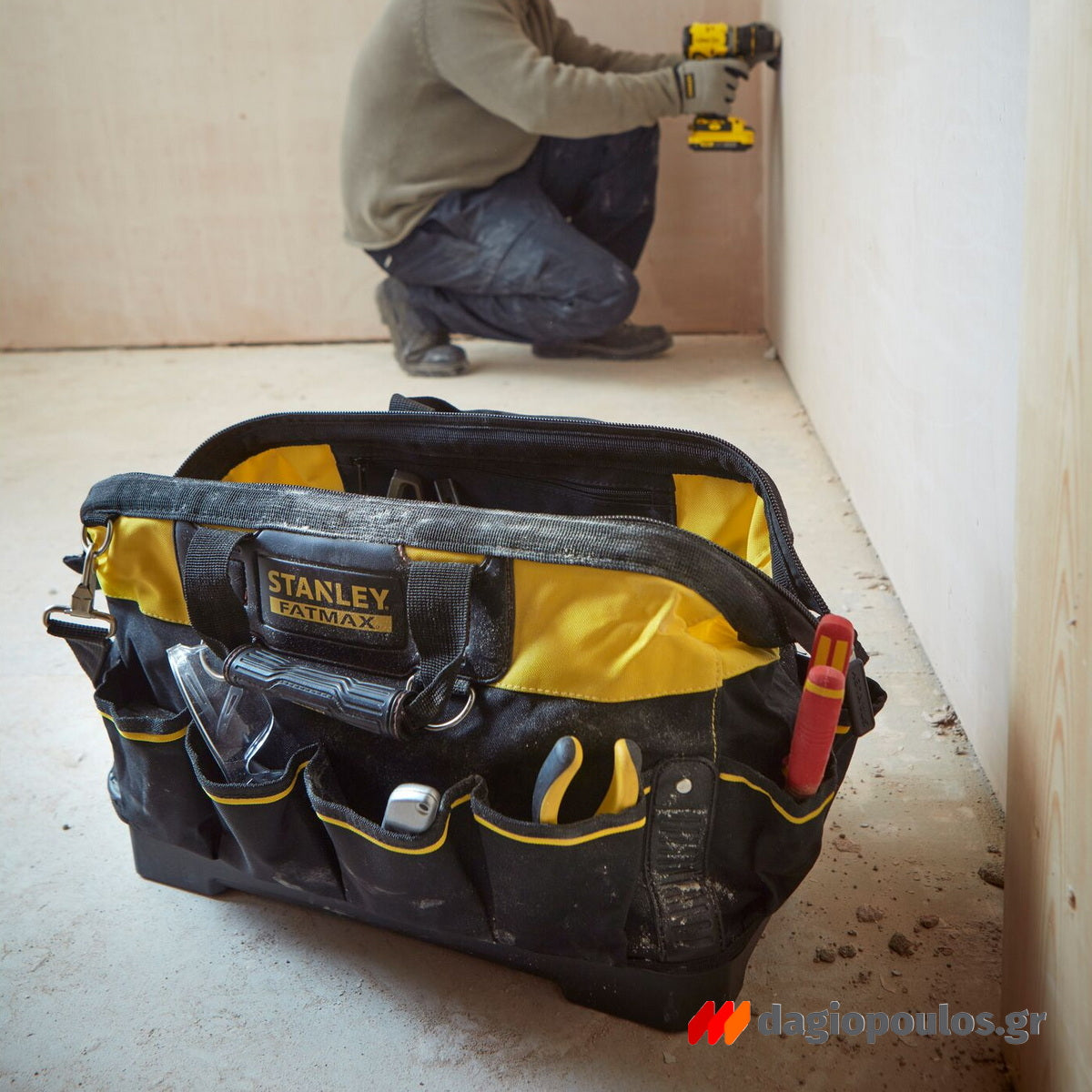 Stanley 1-93-950 Εργαλειοθήκη Τσάντα Κλειστού Τύπου Υφασμάτινη 18"